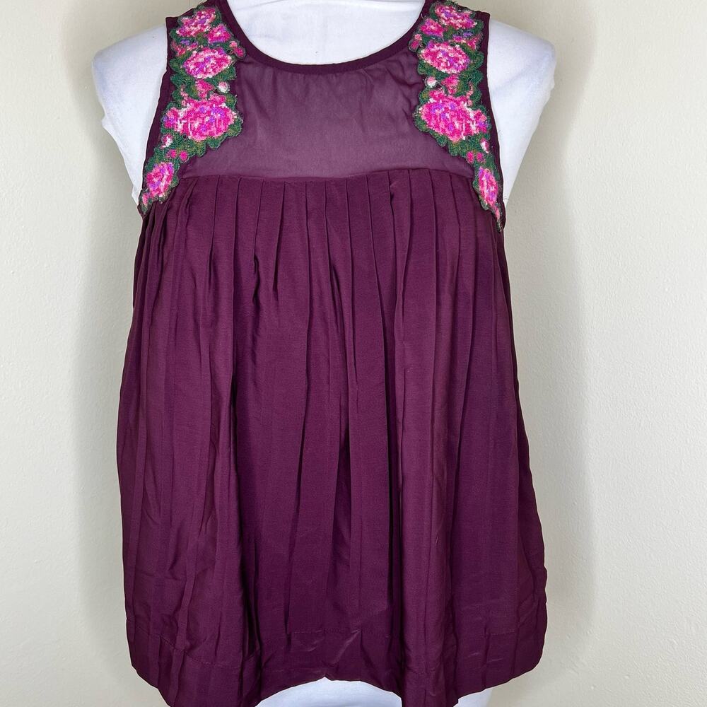 American Eagle Top Small Womens Burgundy Embroidered Floral Pleated Sheer Tank